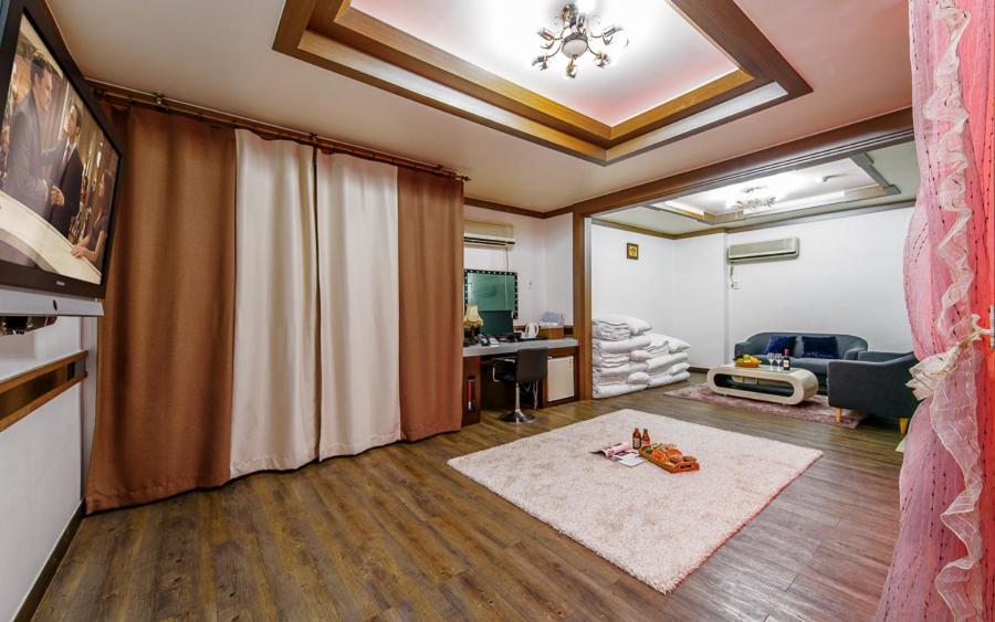 Mk Hotel Yeosu Bagian luar foto